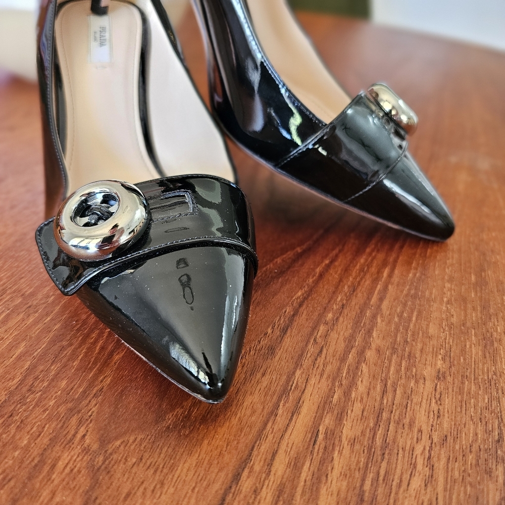 PRADA Black Italian Patent Leather Button Heels Point Toe Sz 40.5 NWOT - Picture 7 of 14